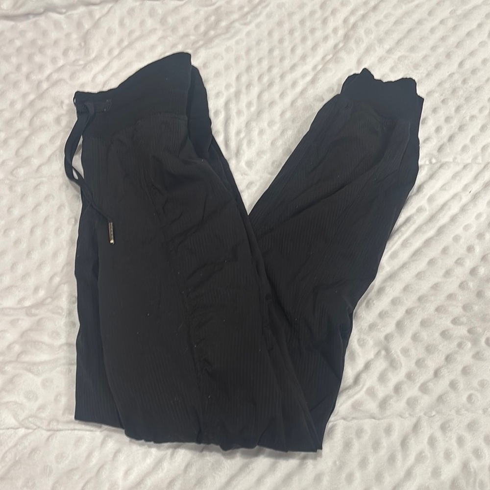 lululemon joggers